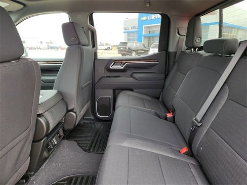 New 2026 GMC Sierra 1500 SLE w/ X31 Off-Road Package image 9