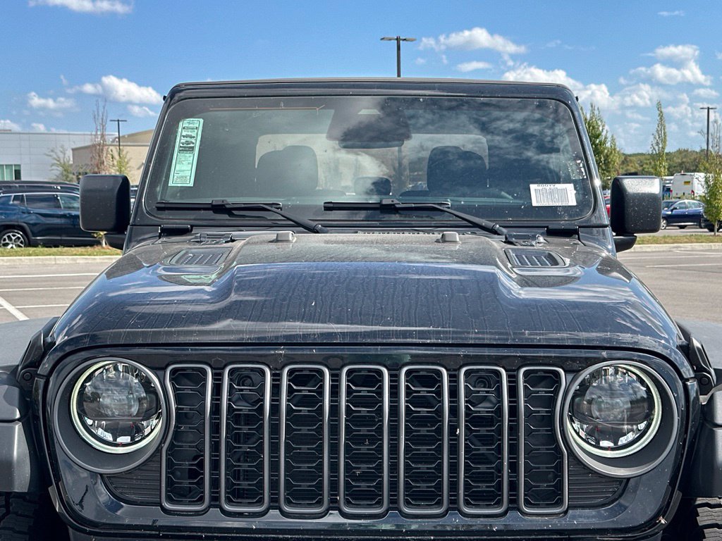 New 2026 Jeep Gladiator Rubicon w/ Steel Power Dome Hood Package AWD/4WD image 42