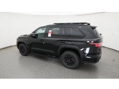 Used 2025 Toyota Sequoia TRD Pro AWD/4WD image 6