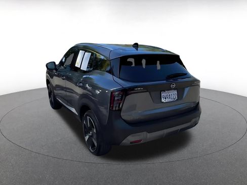 Used 2026 Nissan Kicks SR AWD/4WD image 11