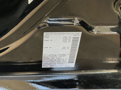 Used 2025 Nissan Altima 2.5 SV FWD image 30