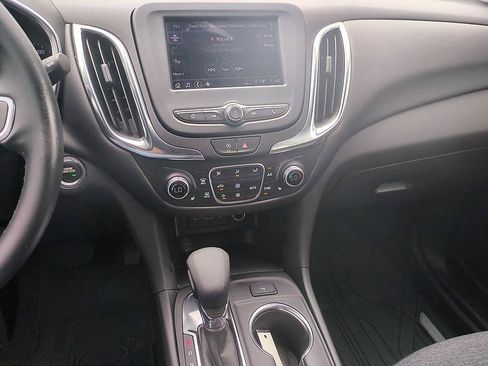 Used 2024 Chevrolet Equinox LT FWD image 19