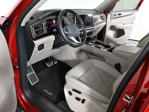 Used 2024 Volkswagen Atlas SEL Premium R-Line AWD/4WD image 19
