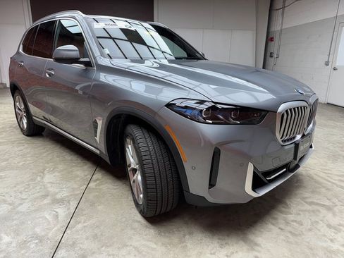 Certified 2025 BMW X5 xDrive40i w/ Climate Comfort Package image 7