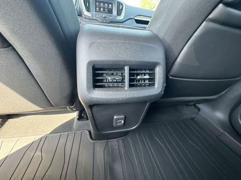 Used 2018 GMC Terrain SLE w/ Driver Convenience Package AWD/4WD image 20