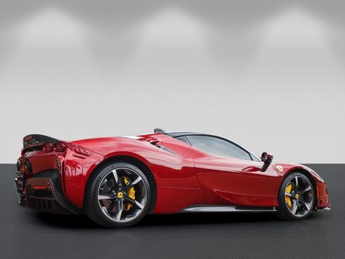 Certified 2022 Ferrari SF90 Stradale AWD/4WD image 32