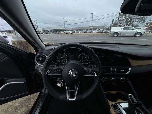 Used 2020 Alfa Romeo Giulia Ti w/ Quick Order Package 22X Lusso AWD/4WD image 10