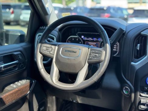 Used 2020 GMC Sierra 2500 Denali w/ Denali Ultimate Package AWD/4WD image 13