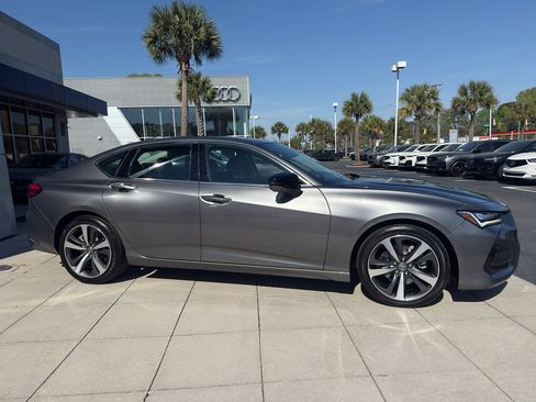 Used 2025 Acura TLX w/ Technology Package image 6