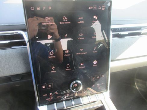 New 2026 GMC Sierra EV Elevation w/ LPO, Elevation Dark Package image 16