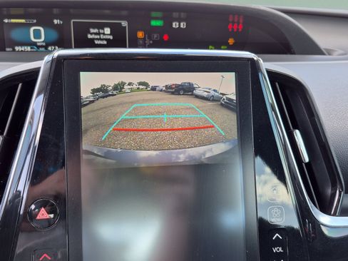 Used 2022 Toyota Prius Prime Limited FWD image 25