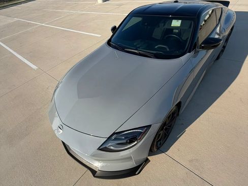 Used 2023 Nissan Z w/ Floor Mat Package (L93) RWD image 9