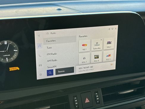 Used 2024 Lexus ES 350 w/ Premium Package FWD image 20