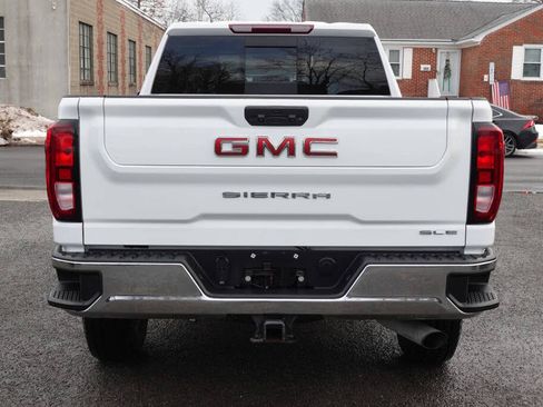 Used 2023 GMC Sierra 2500 SLE w/ Preferred Package AWD/4WD image 9