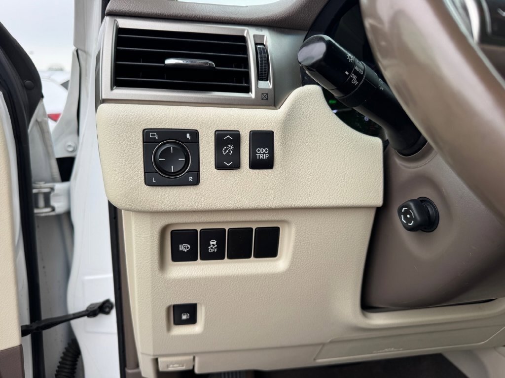 Used 2019 Lexus GX 460 Premium w/ Premium Package AWD/4WD image 20