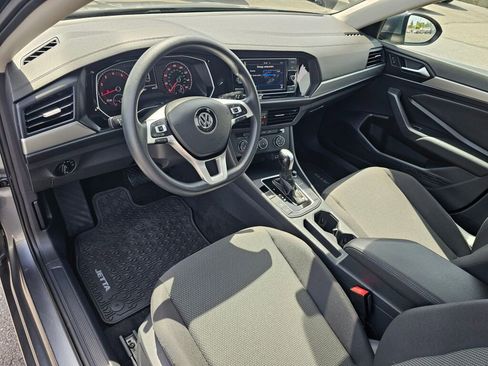 Used 2019 Volkswagen Jetta S FWD image 2