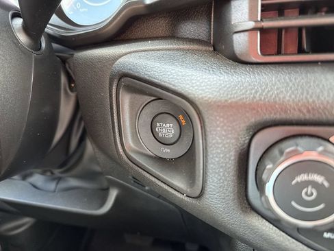 Used 2025 Jeep Wrangler Unlimited Sport AWD/4WD image 24