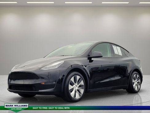 Used 2021 Tesla Model Y Long Range AWD/4WD image 8