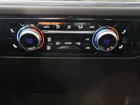 Used 2024 GMC Sierra 1500 Elevation w/ LPO, Elevation Black Package image 46