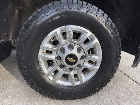 Used 2020 Chevrolet Silverado 2500 LT w/ All Star Edition image 44