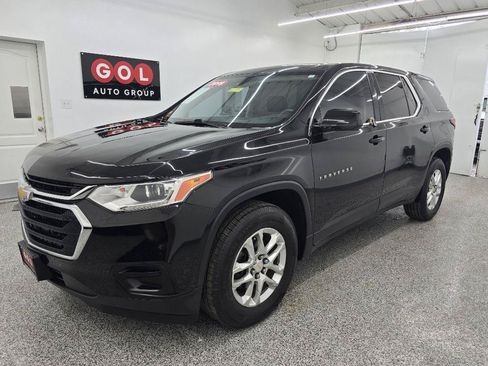 Used 2019 Chevrolet Traverse LS FWD image 3