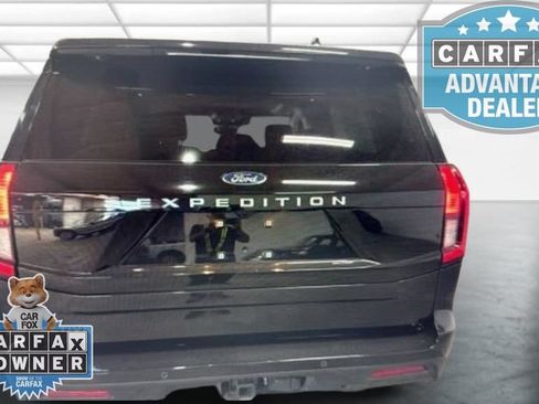 Used 2025 Ford Expedition Active RWD image 3
