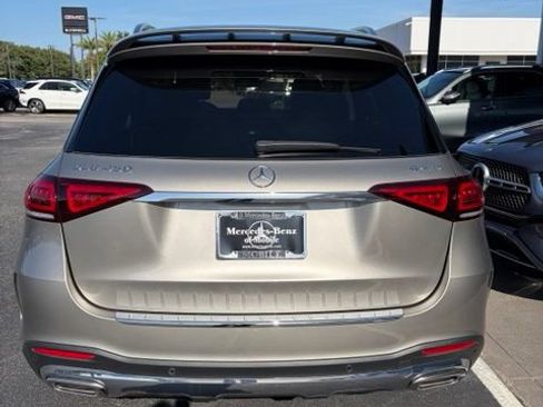 Used 2021 Mercedes-Benz GLE 450 4MATIC image 4