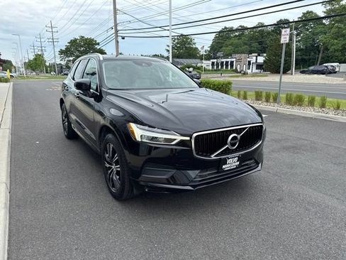 Used 2019 Volvo XC60 T5 Momentum w/ Multimedia Package AWD/4WD image 6