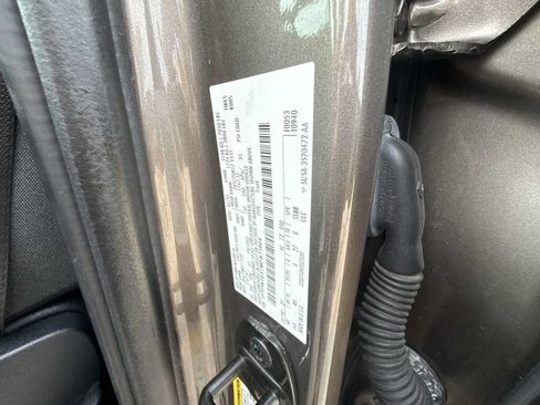 Used 2021 Ford F150 XLT AWD/4WD image 32