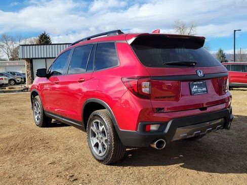 Used 2023 Honda Passport TrailSport image 3