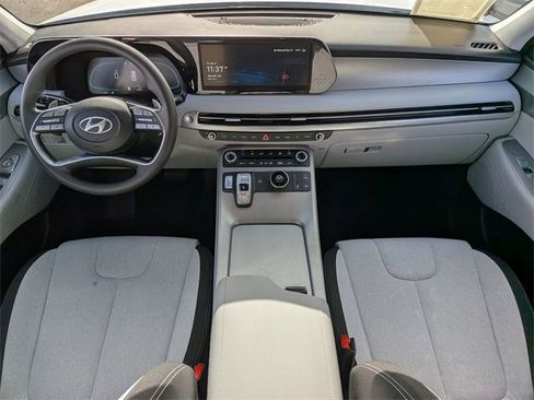 Used 2023 Hyundai Palisade SE image 29