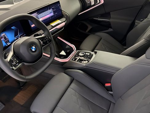 Used 2026 BMW X3 xDrive30i w/ Convenience Package AWD/4WD image 4