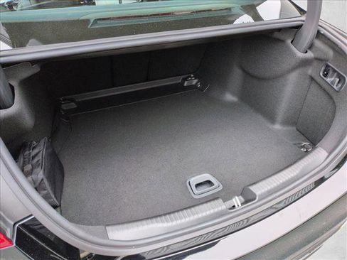 Used 2025 Mercedes-Benz C 300 Sedan image 6