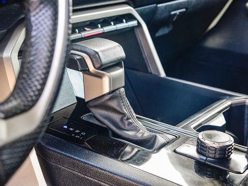 Used 2022 Toyota Tundra SR5 w/ SR5 Premium Package image 23