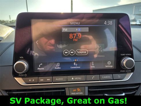 Used 2024 Nissan Altima 2.5 SV image 22