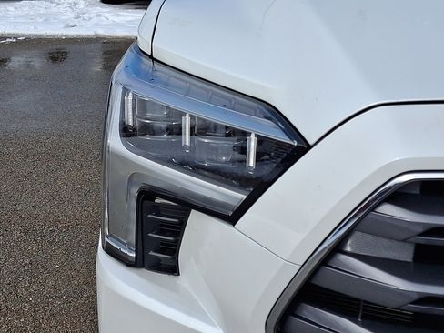 Certified 2024 Toyota Sequoia Limited image 9