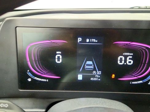 Used 2024 Kia Sportage LX image 13