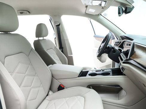 New 2026 Volkswagen Atlas SE image 35