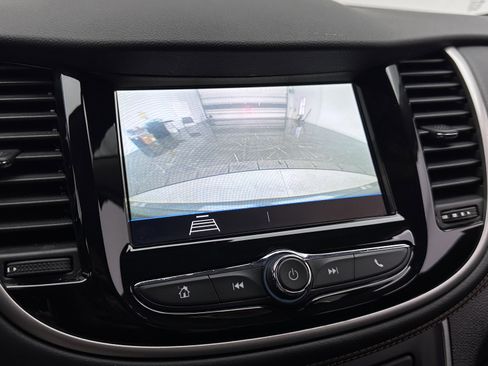 Used 2019 Chevrolet Trax LS FWD image 16
