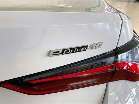 New 2026 BMW i4 eDrive40 RWD image 15