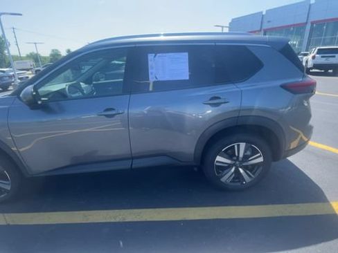 Used 2026 Nissan Rogue SL FWD image 7