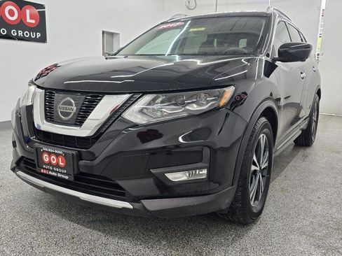 Used 2017 Nissan Rogue SL w/ SL Premium Package FWD image 8
