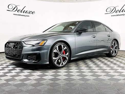 Used 2025 Audi S6 Premium Plus w/ Premium Plus Package AWD/4WD image 3
