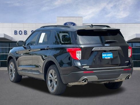 Used 2024 Ford Explorer XLT w/ Equipment Group 202A AWD/4WD image 38