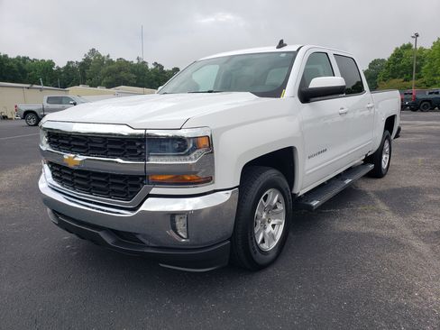 Used 2017 Chevrolet Silverado 1500 LT w/ All Star Edition RWD image 2
