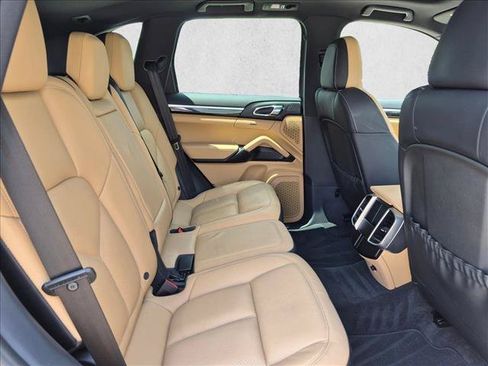 Used 2015 Porsche Cayenne S AWD/4WD image 21
