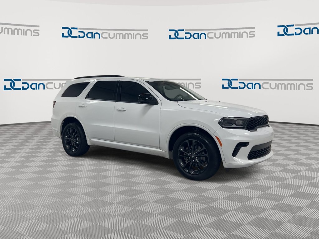 Used 2023 Dodge Durango GT w/ Blacktop Package AWD/4WD image 2