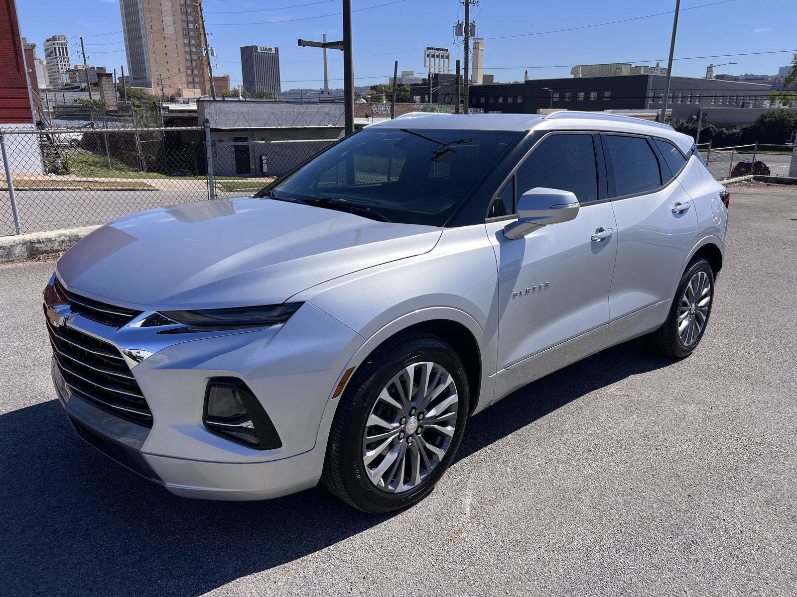Used 2020 Chevrolet Blazer Premier w/ LPO, Sport Package AWD/4WD image 3