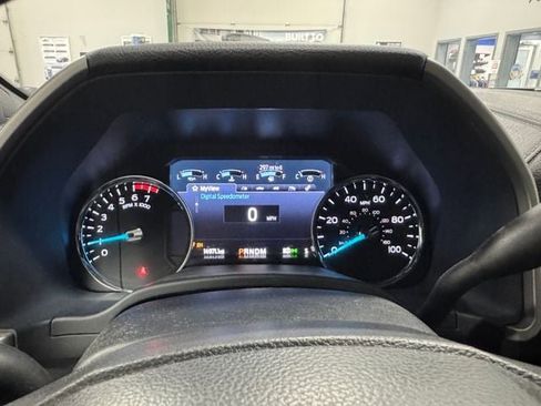 Used 2022 Ford F250 Lariat w/ Black Appearance Package image 35