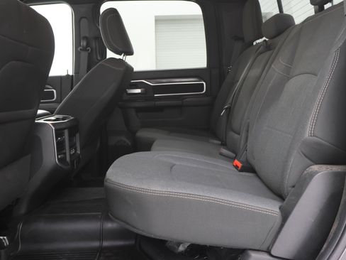 Used 2024 RAM 3500 Big Horn w/ Level 2 Equipment Group image 9